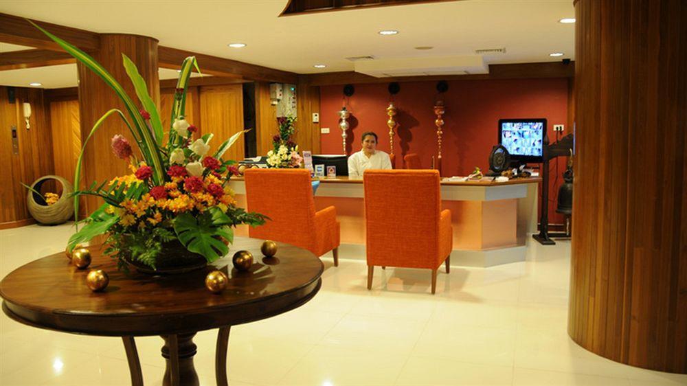 Lullaby Inn Silom Bangkok Exterior photo
